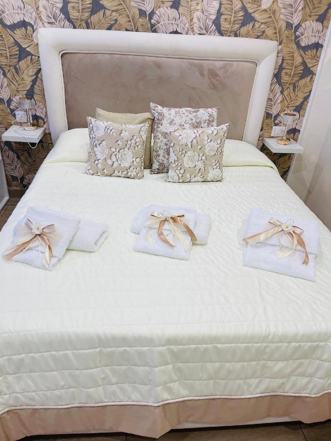 La Dimora Dei Sogni Sedil Capuano Home Suite Неаполь Экстерьер фото